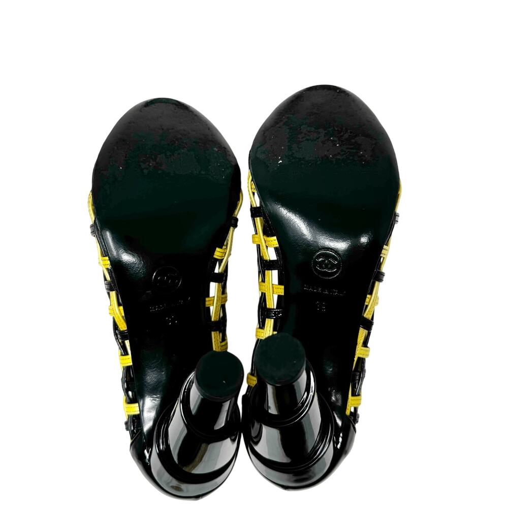 Chanel Black Patent Lattice Heels Yellow Trim CC Logo Pumps EU 39 - Picture 11 of 11
